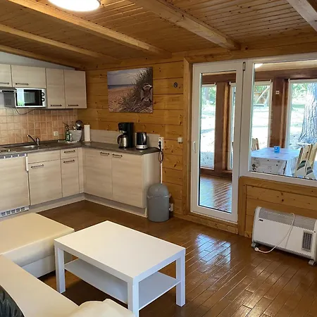 アパート Ostsee- Strandkoerbchen- Waldblick ツィノヴィッツ